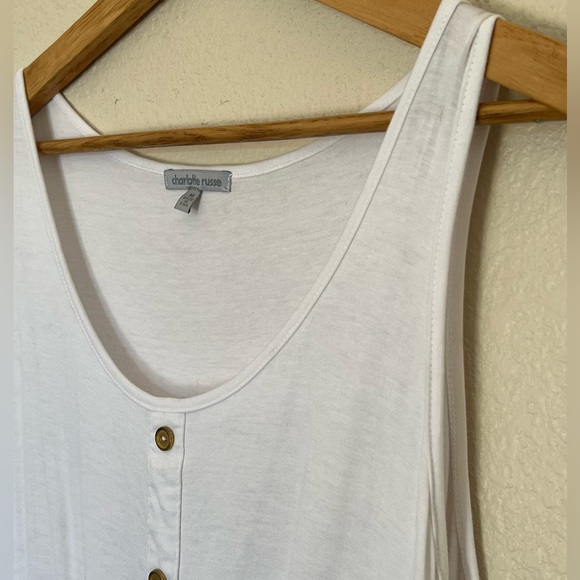 Charlotte Russe | White Tie-Front Gold Button Tank - Picture 5 of 8